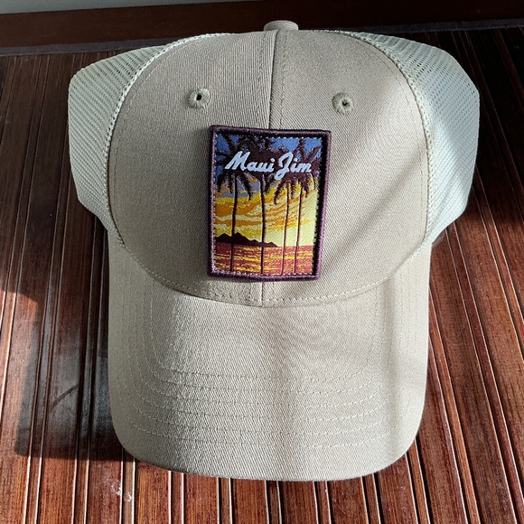 New Maui Jim Hat - Picture 1 of 5